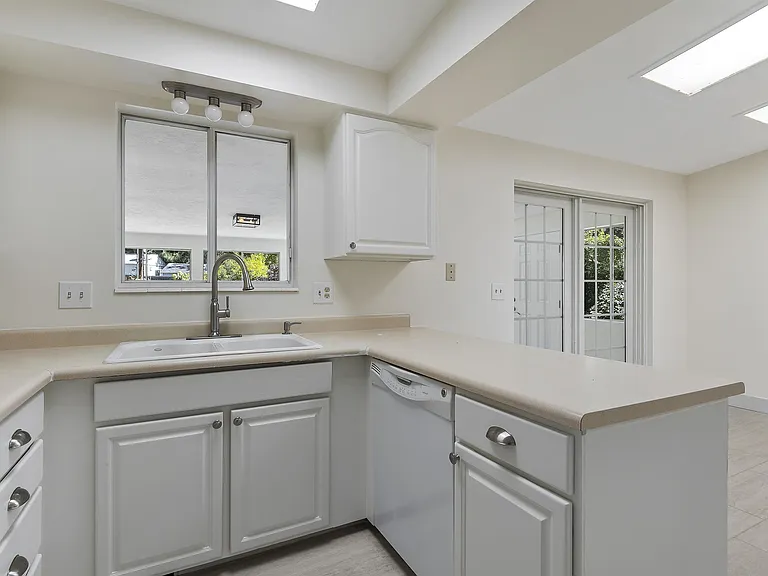 7841 S Da Vinci Dr — Photo 8