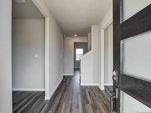 4th image of 174 Mason Lane