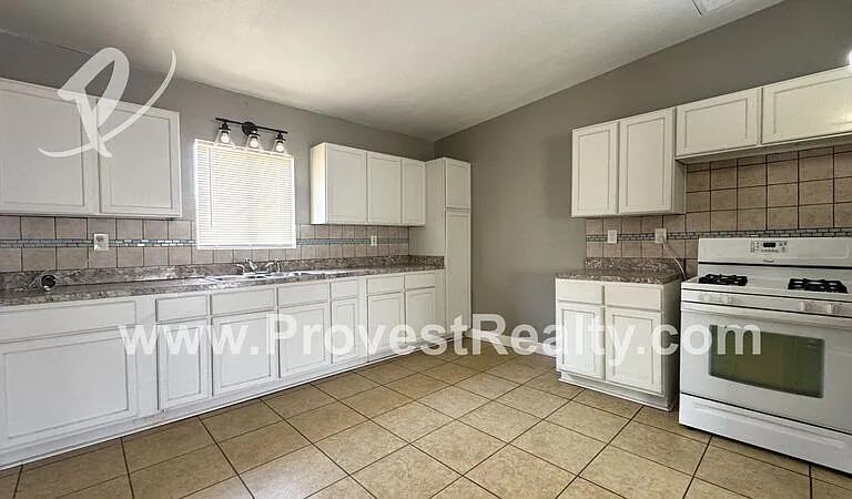 12079 Sand Ave — Photo 7