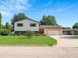 409 Division St, Dike, IA 50624