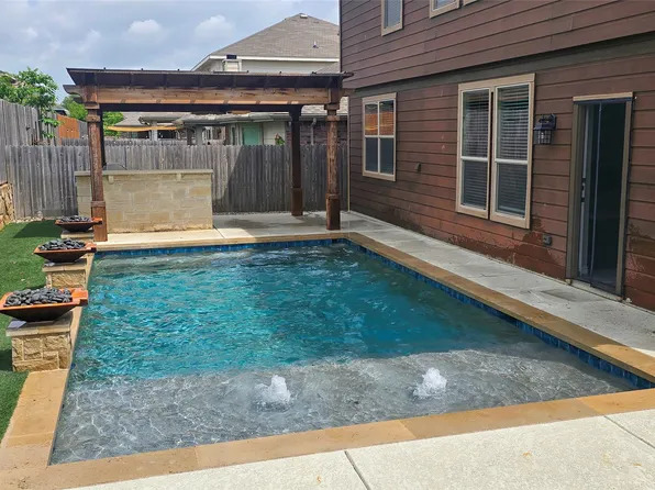 10401 Turning Leaf Trl, Fort Worth, TX 76131