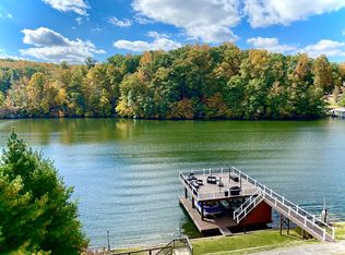 4101 Hurston Rd, Pulaski, VA 24301