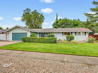1964 Camellia Ave, Medford, OR 97504