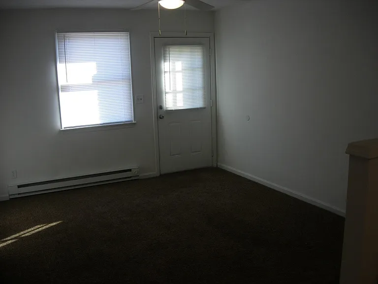 11539 Chickasaw Path #8 — Photo 4