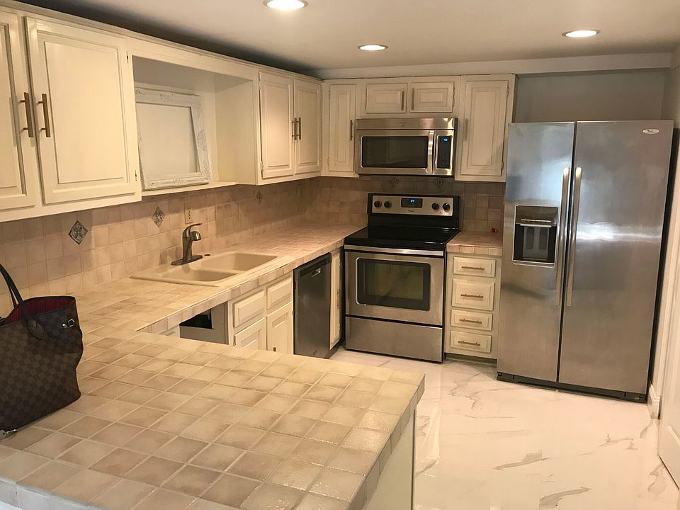 2nd image of 6804 SW 114th Pl #H66