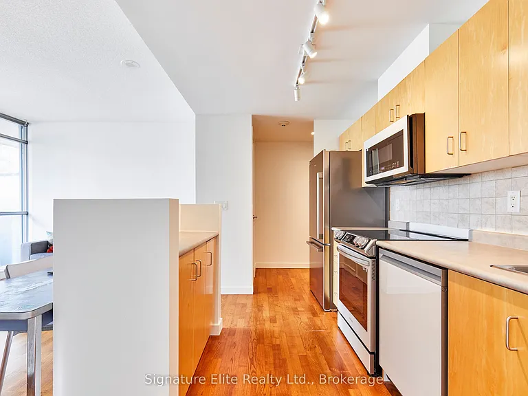 281 Mutual St #608 — Photo 15