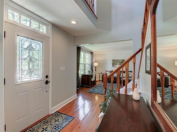 2nd image of 784 Twilight Dr