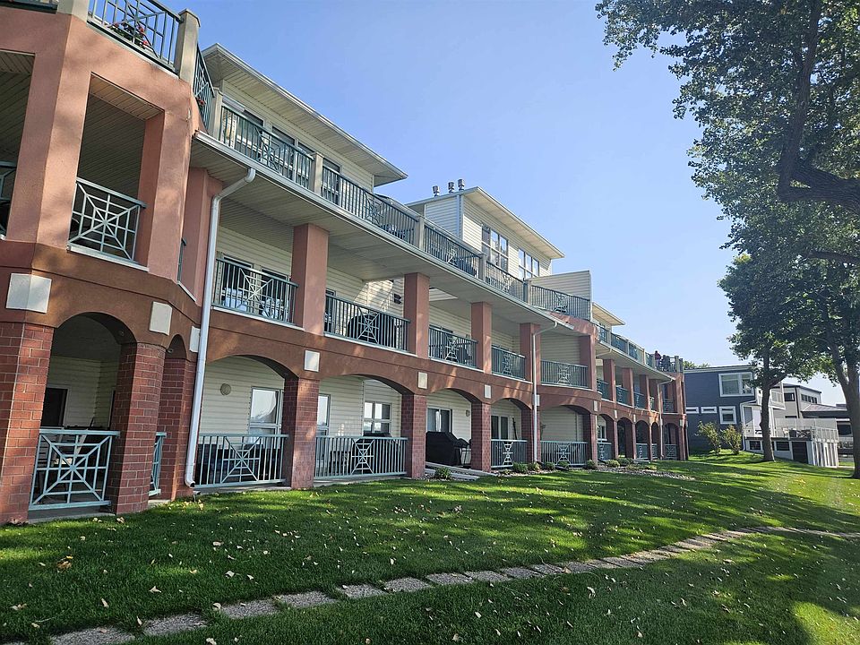 1613 Chalstrom Beach Rd 304, Okoboji, IA 51355 Zillow