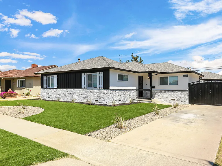 12662 Woodland Ln — Photo 34