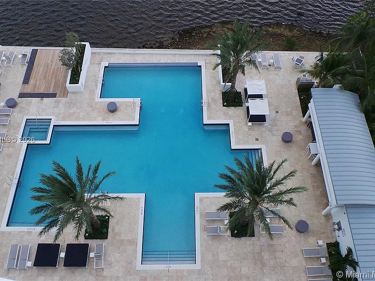 17111 N Biscayne Blvd #1703 — Photo 54