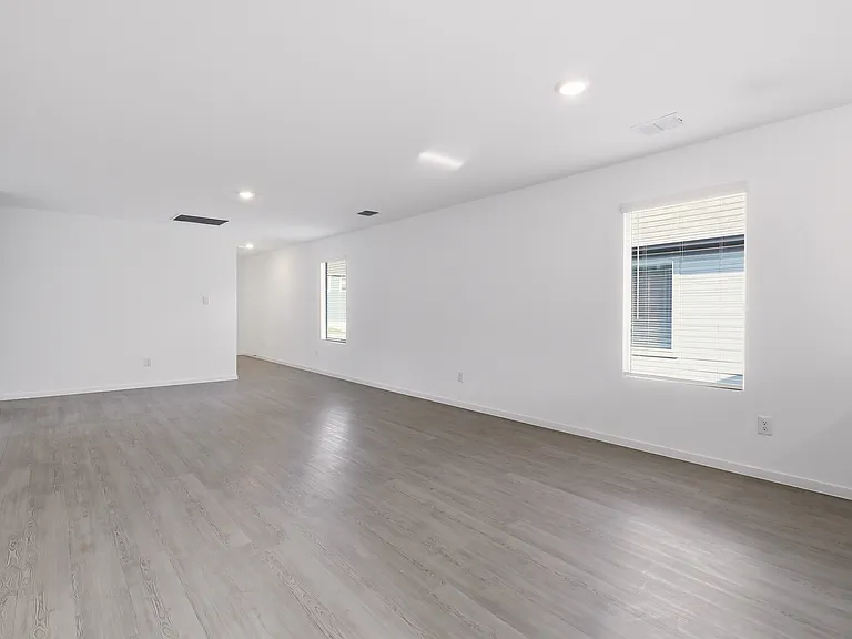 3161 Campeiro Ave — Photo 3