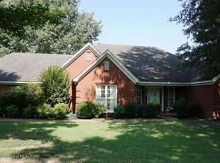 1800 Country Club Rd, Senatobia, MS 38668