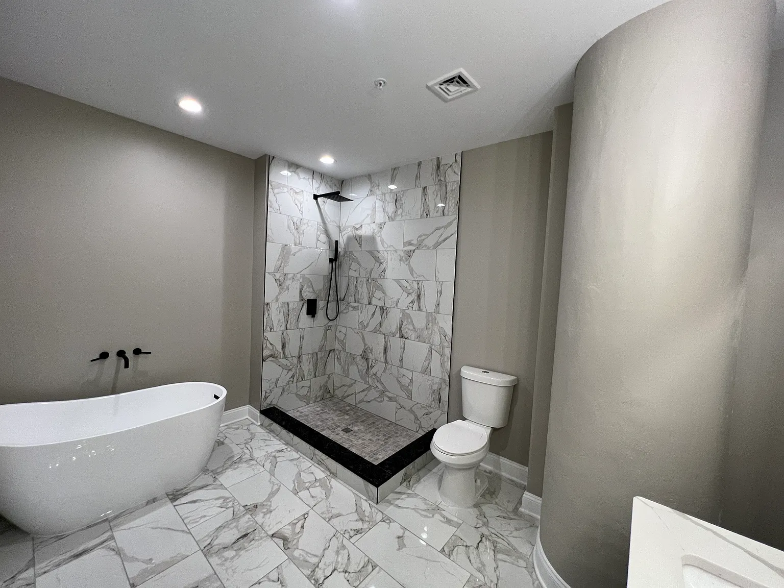 2 bed, 1292 sqft, $2,250 — Photo 3