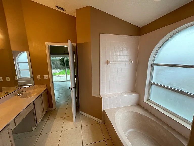1307 Carpenter Branch Ct — Photo 20