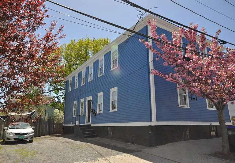 303 Williams St #1R — Photo 1
