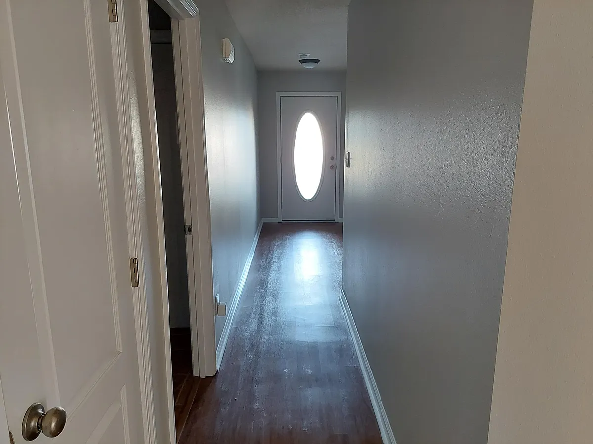 Building Photo - Herrick Dr SW