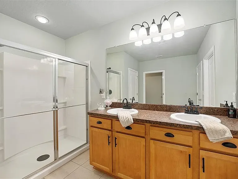 6742 SW 64th Ave — Photo 15