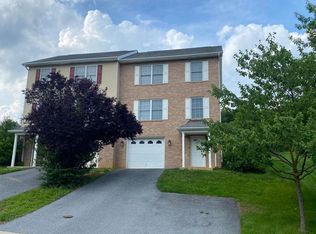 557 Pointe Dr, Harrisonburg, VA 22801