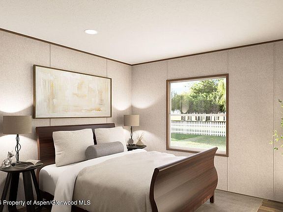 3rd image of 169 Silver Queen Cir