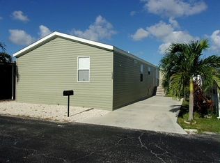 138 Lone Pine Dr, Hallandale, FL 33009