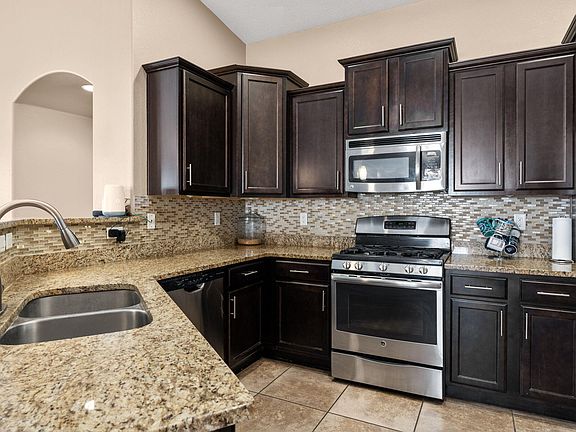 5th image of 1610 Camino Rustica SW