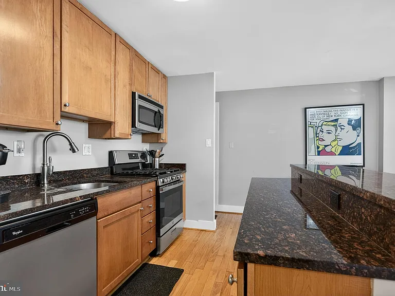 4840 Macarthur Blvd NW #408 — Photo 29