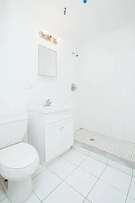 Rented by Nooklyn NYC LLC | media 5