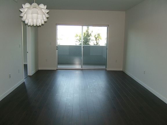 4th image of 2900 S Sepulveda Blvd Unit 305