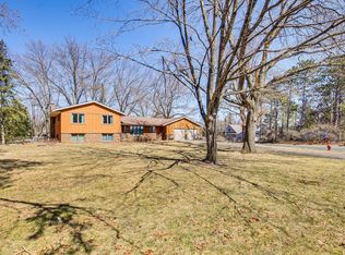 1050 Nelson Dr, Saint Paul, MN 55126