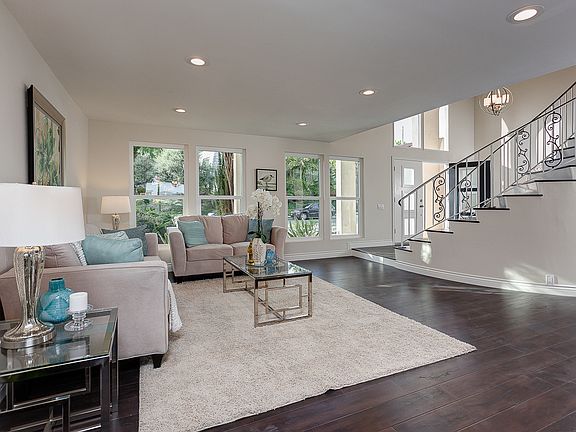 3rd image of 6604 Vickiview Dr