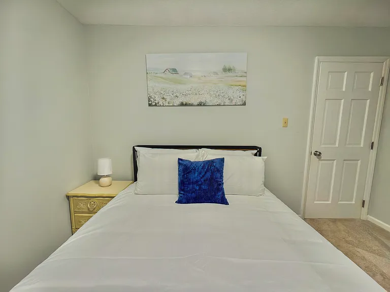 341 E Millbrook Rd — Photo 12