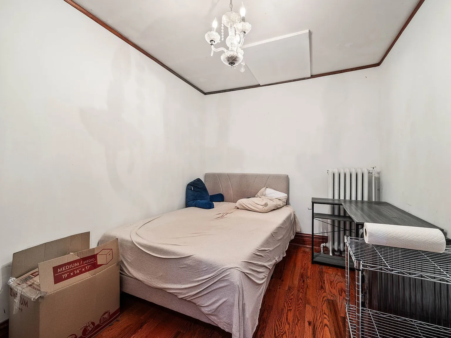 4 bed, 2100 sqft, $5,700 — Photo 4