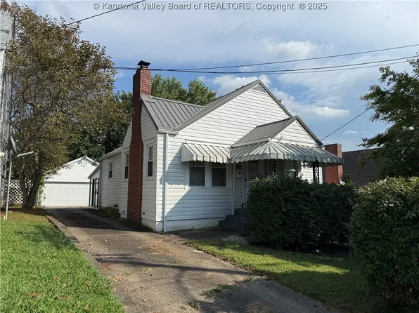 882 Anaconda Ave, Charleston, WV 25302