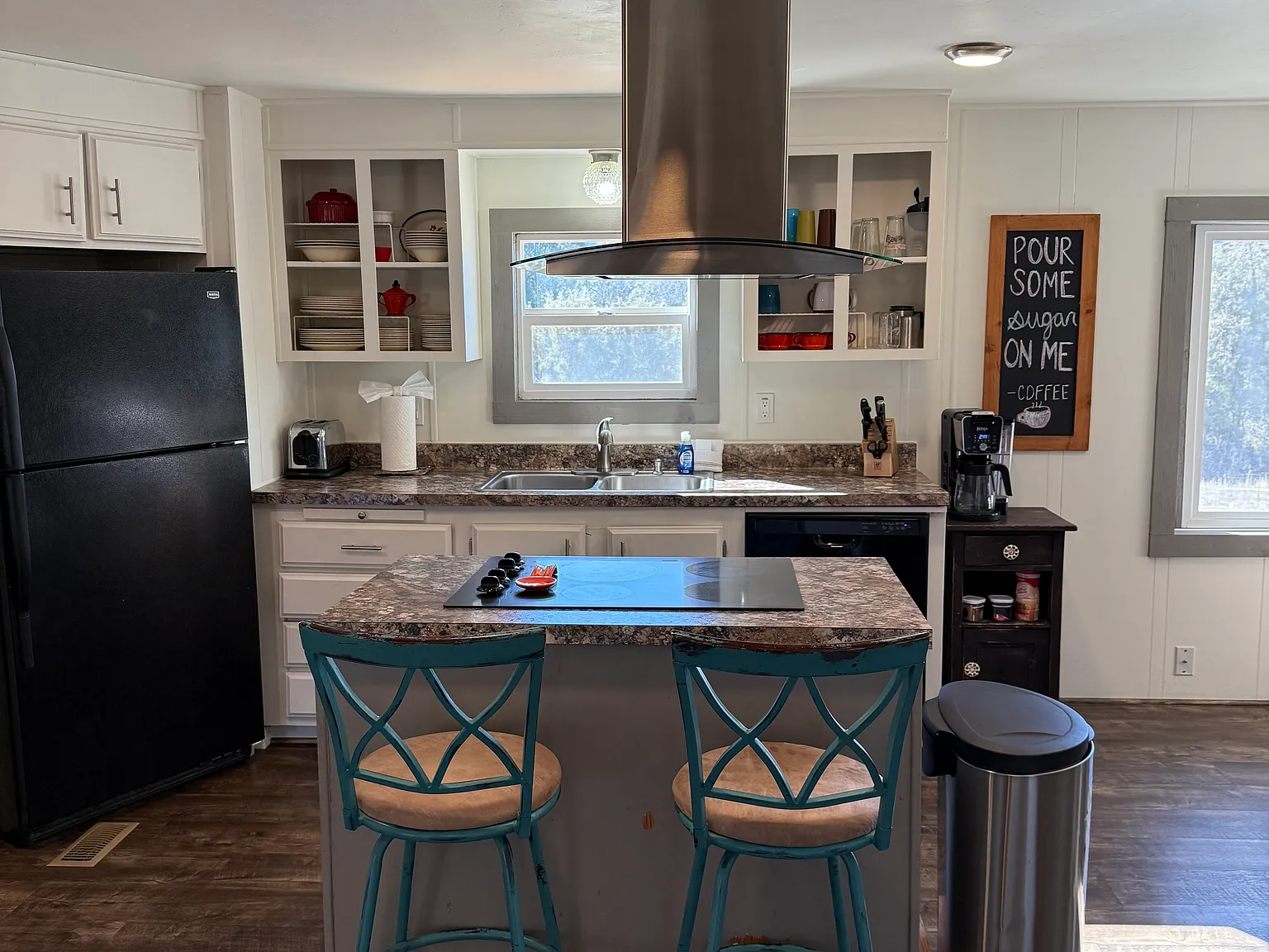 3 bed, 1440 sqft, $3,000 — Photo 3