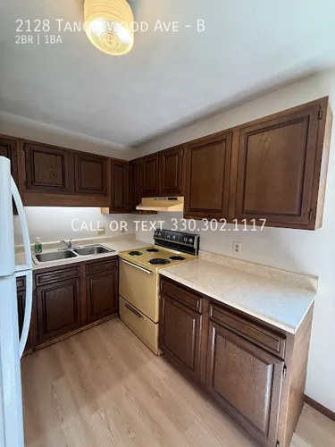 2128 Tanglewood Ave #B Photo 1 2128 Tanglewood Ave #B Photo 1