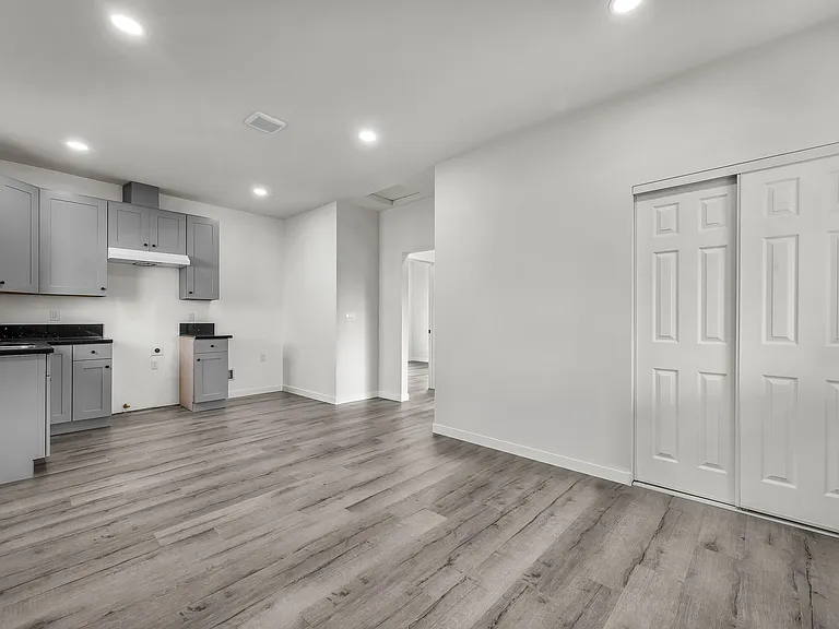 5842 Denver Ave #A — Photo 1