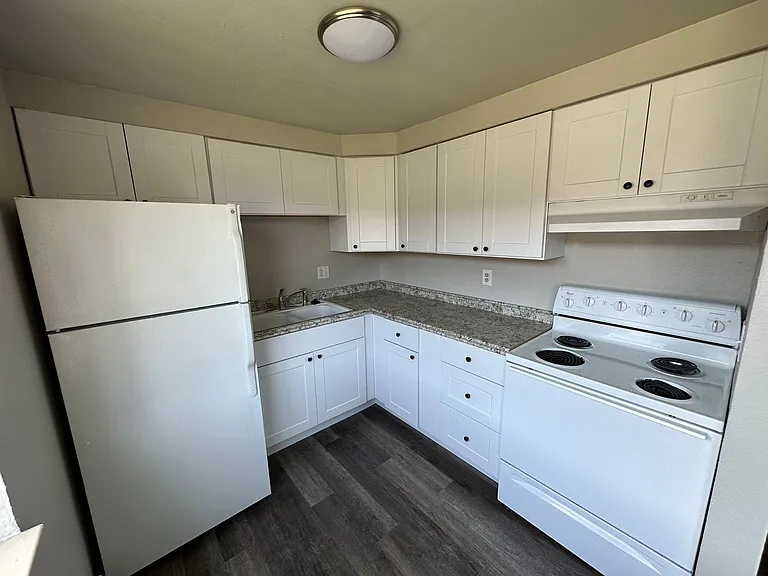 6911 W 24th Ave #3 — Photo 4