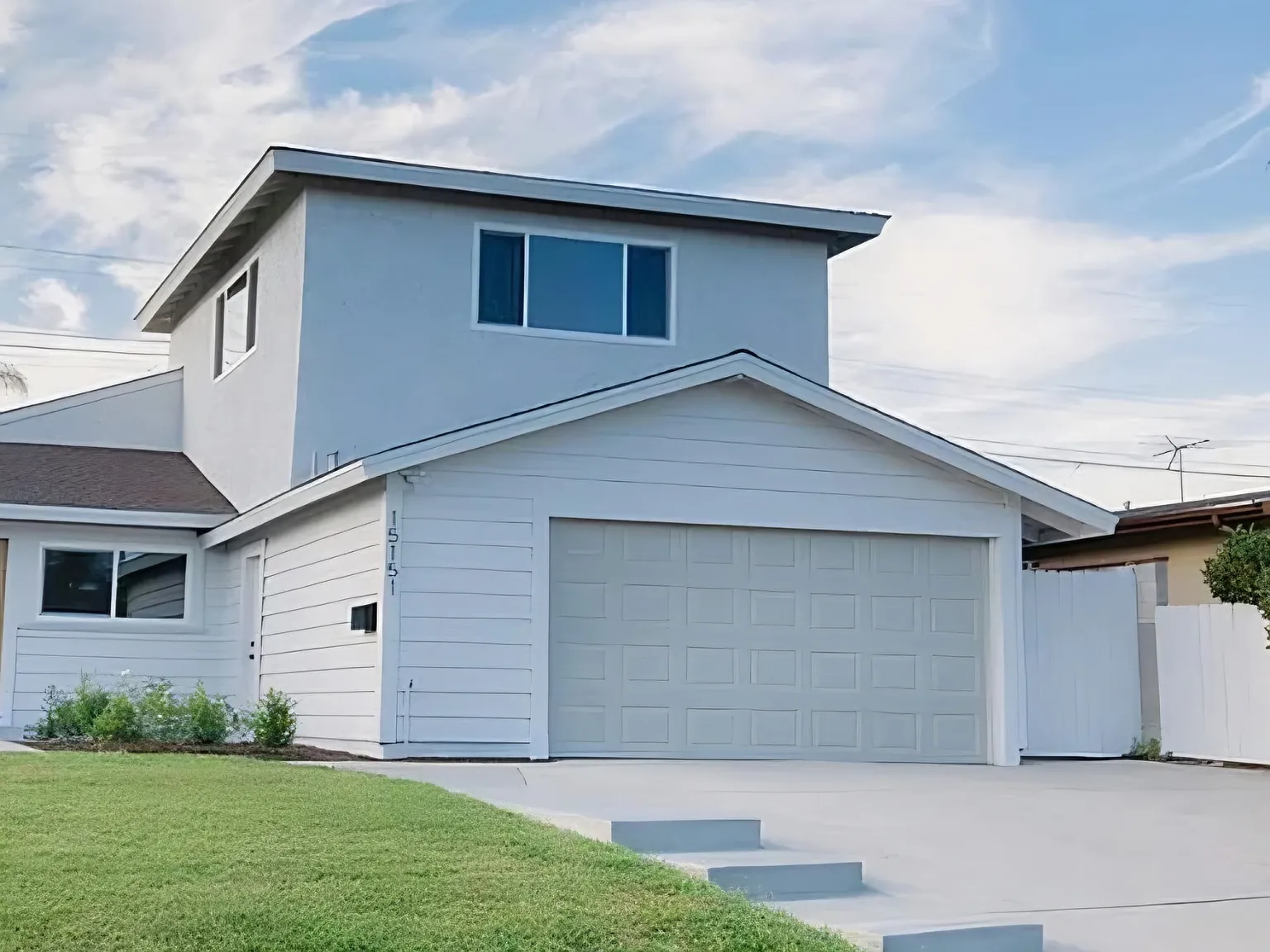 15151 Badlona Dr — Photo 2