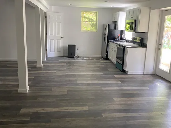 (undisclosed Address), Huntington Station, NY 11746