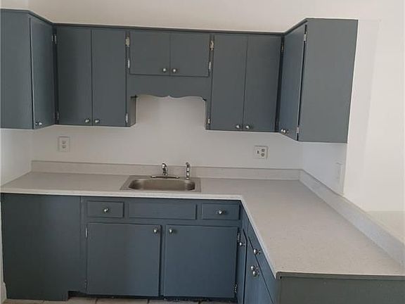 3rd image of 618 58th St