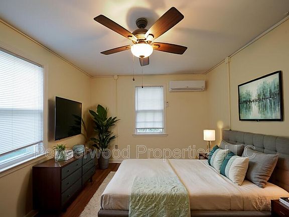 2nd image of 334 W Hampton Ave