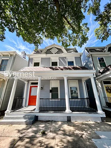 1304 Oakwood Ave Photo 1