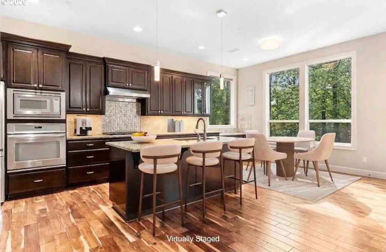 11379 NW Odeon Ln — Photo 4
