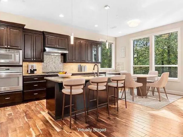 11379 NW Odeon Ln — Photo 4