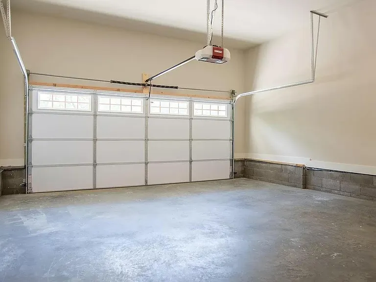 1409A Chester Ave — Photo 7