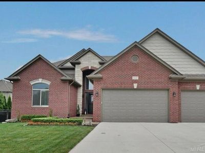 56645 Rose Garden Ln, Macomb, MI, 48042