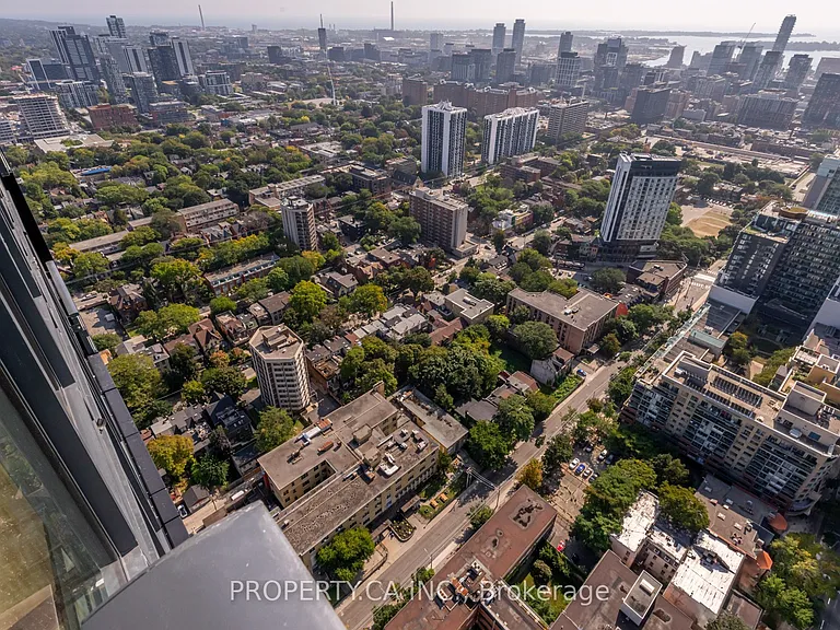 319 Jarvis St #LPH16 — Photo 28