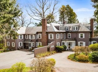 31 Brush Hill Ln, Milton, MA 02186