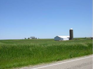 8903 W Streitmatter Rd, Princeville, IL 61559