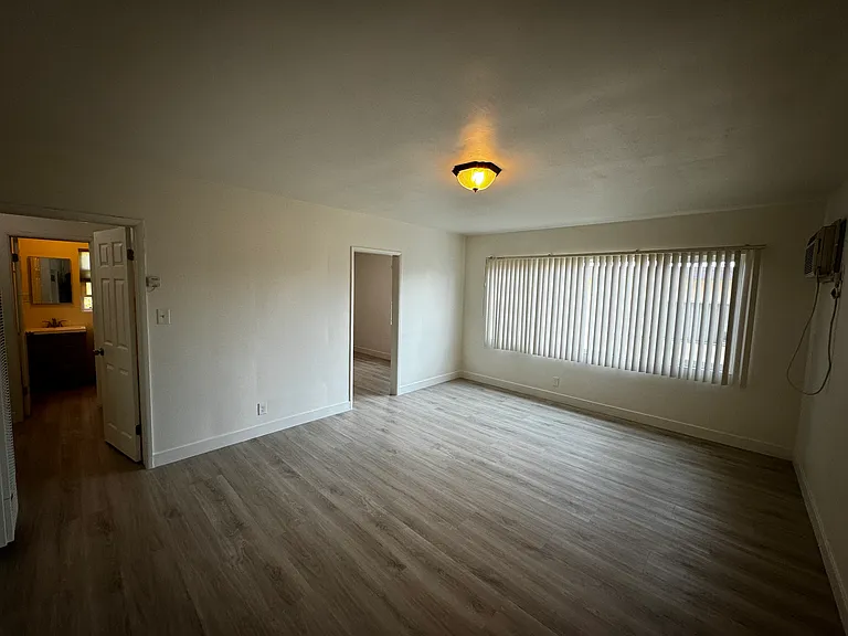 2032 S Shenandoah St #4 — Photo 26